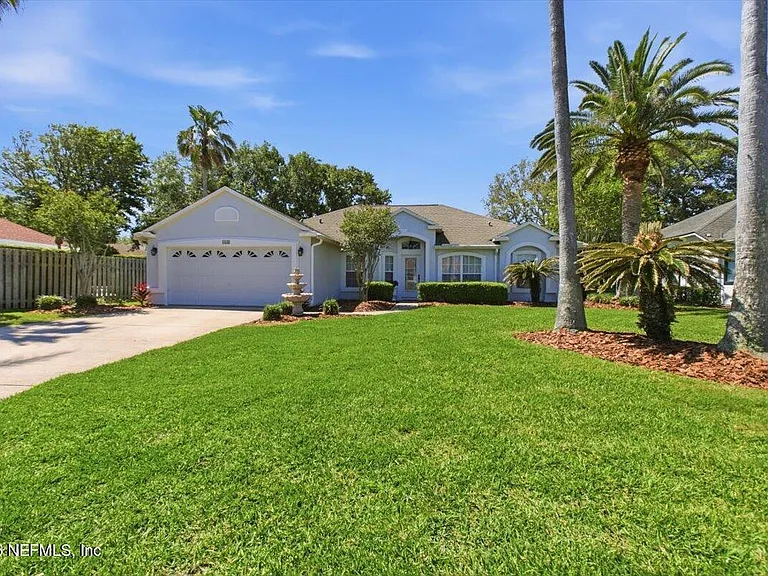 160 Crossroad Lakes Dr — Photo 1