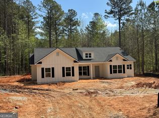 704 Nixon Rd, Senoia, GA
