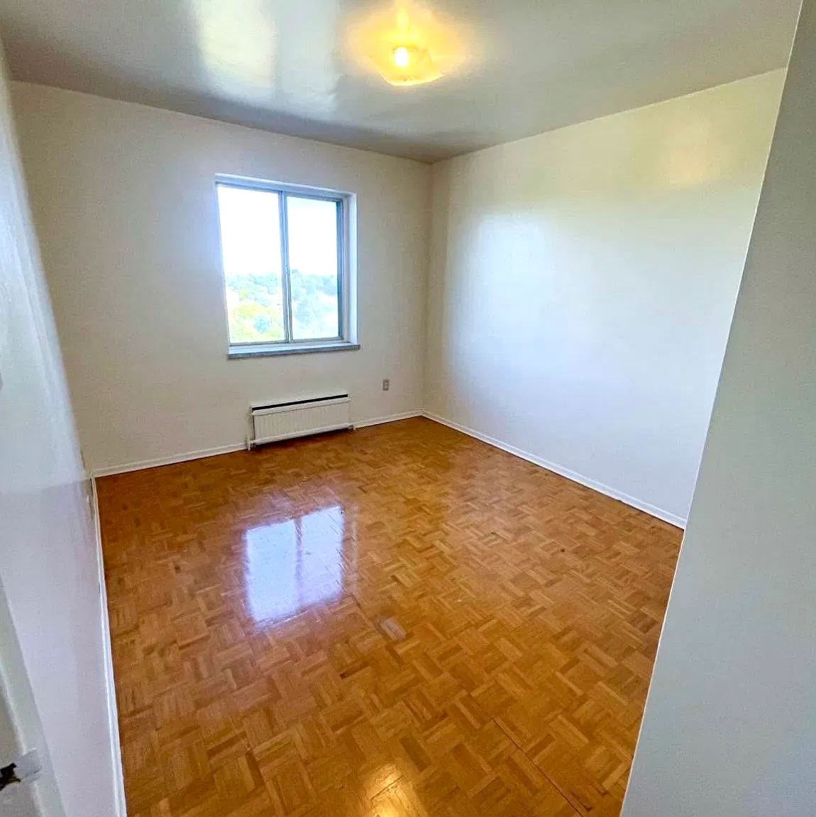 1 bed, 700 sqft, $1,800 — Photo 3