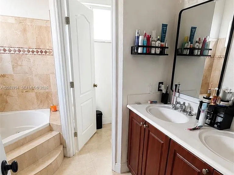 14480 SW 292nd St — Photo 11