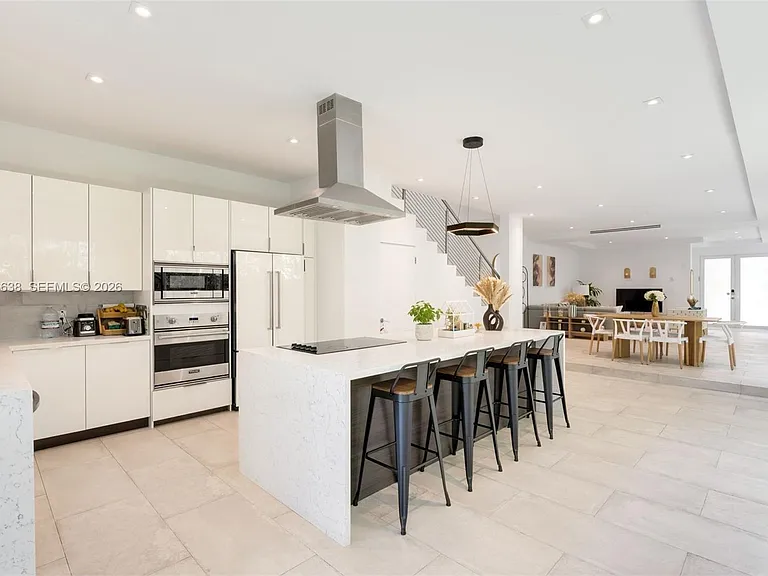 2908 Virginia St #2908 — Photo 8