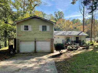 210 Jousters Ln, Lawrenceville, GA 30044