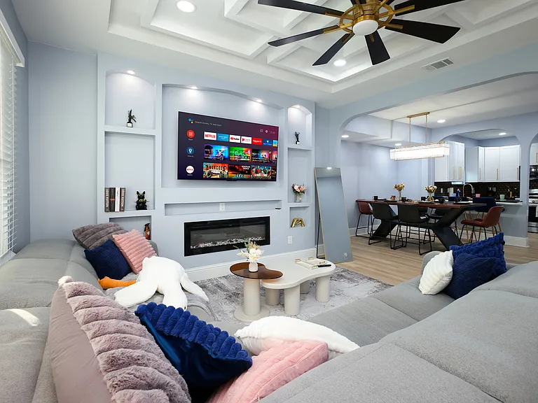 1515 W Kings Hwy — Photo 6