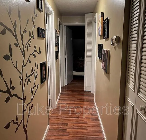 6 Bishopgate Dr #1 — Photo 8
