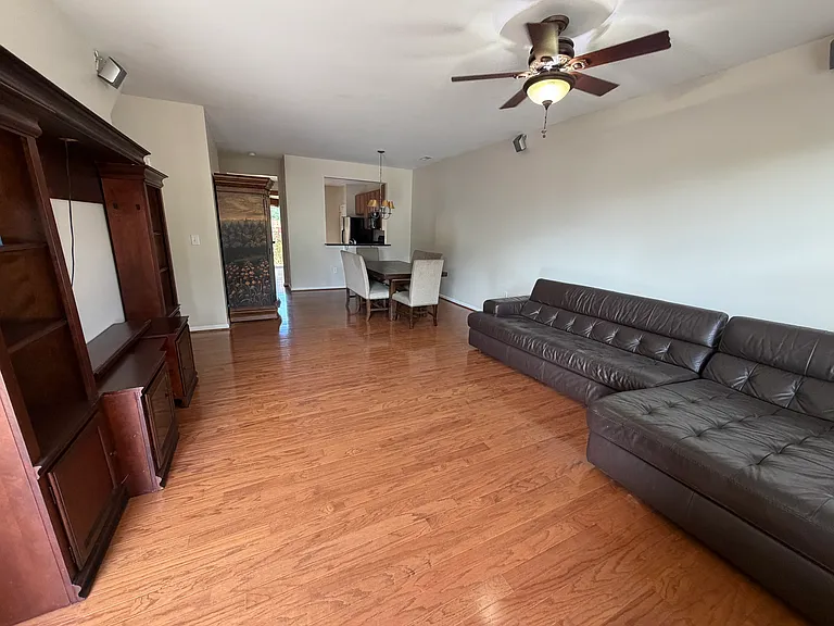 5332 Bramcote Pl — Photo 3