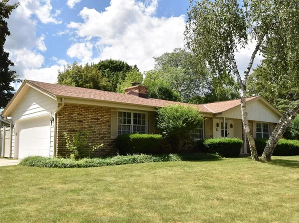 W72N789 Harrison AVENUE, Cedarburg, WI 53012