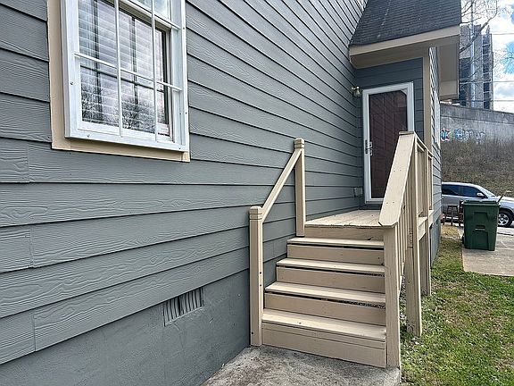 Side entrance 