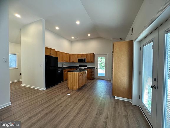 4th image of 8190 Marshall Corner Rd