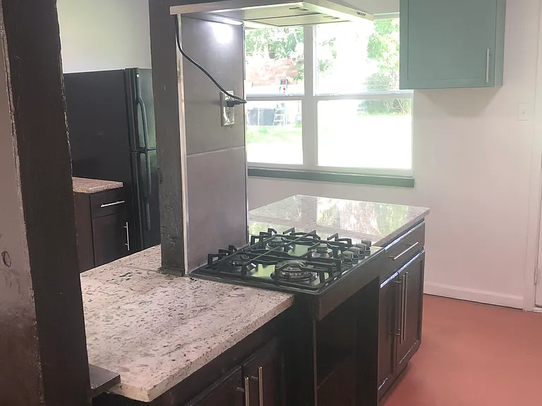 415 Candlelight Ln — Photo 3