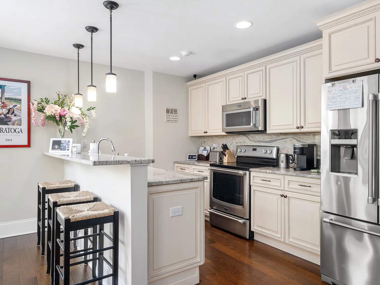 2 bed, 1160 sqft, $3,200 — Photo 4
