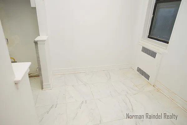 Rented by Norman Raindel, LREB | media 11