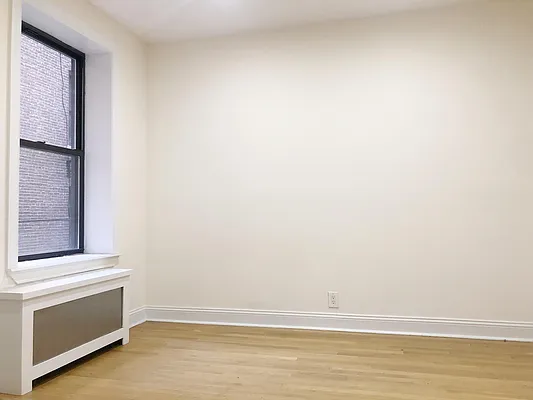 Rented by City Connections Realty | media 27