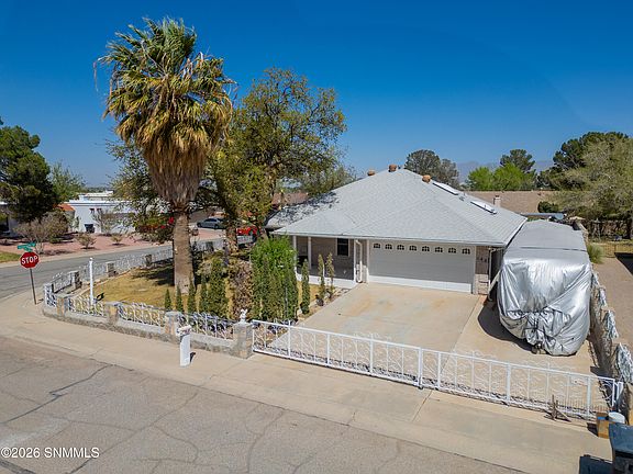 3rd image of 140 Torrey Pines Dr