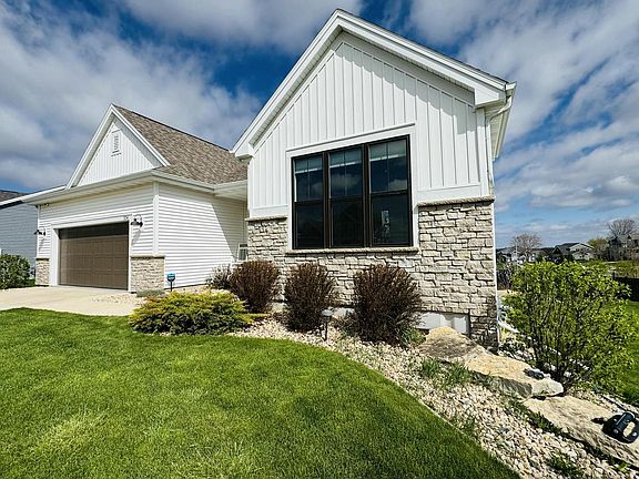 4th image of 534 Foxfield ROAD
