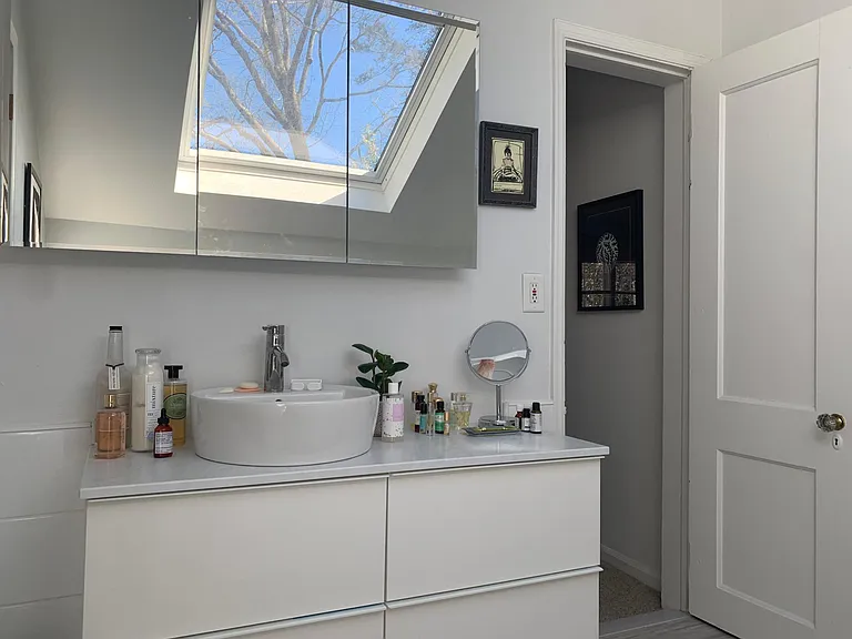 1400 Cornell Rd NE — Photo 16