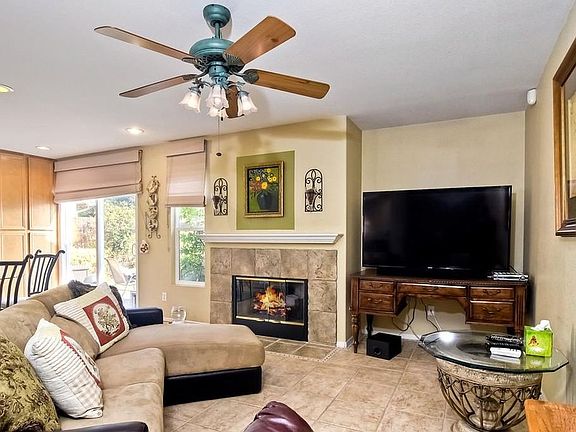 4th image of 867 Socin Ct