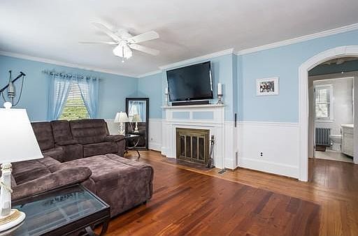 5th image of 171 Pitman St