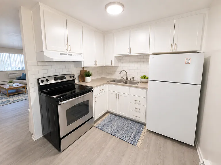 Lampliter Apartments — Photo 49