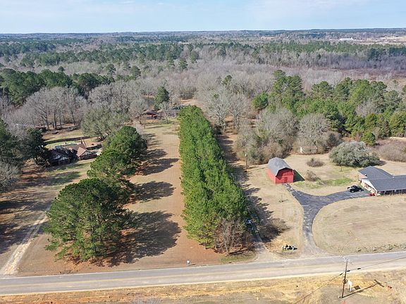 3rd image of 1305 Springhill Rd