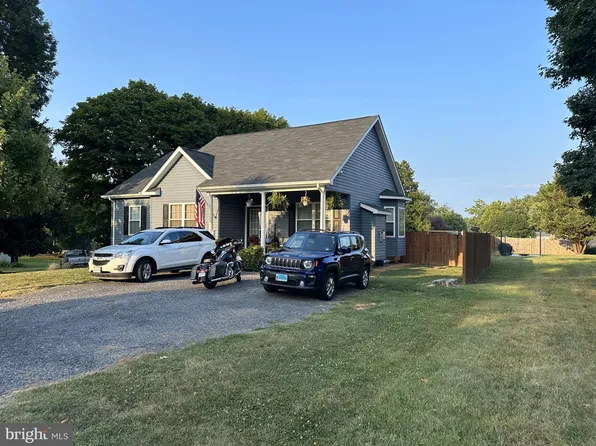 1705 George Banks Blvd, Front Royal, VA 22630