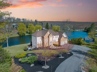 301 Reagan Dr, East Stroudsburg, PA