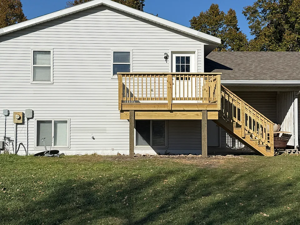 1012 Castlewood Dr