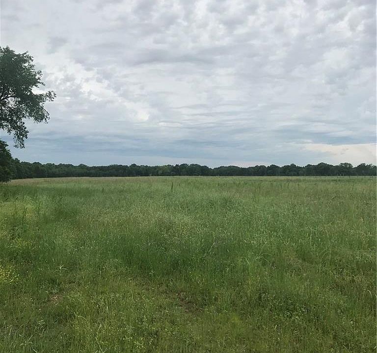 2nd image of 755 County Road 2500