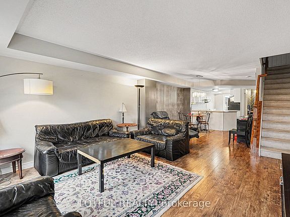 4th image of 585 Chapman Mills Dr #20