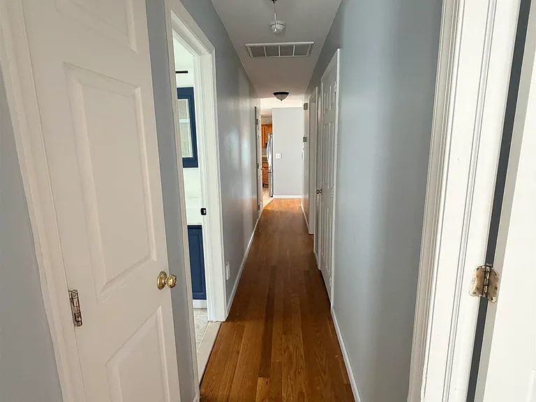 143 W 1st St #2 — Photo 13