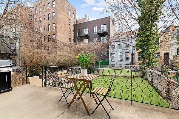 Sold by Compass | media 14