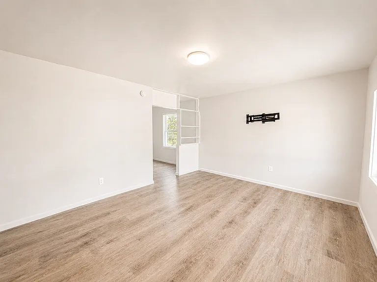 526 Saint Leo Dr — Photo 4