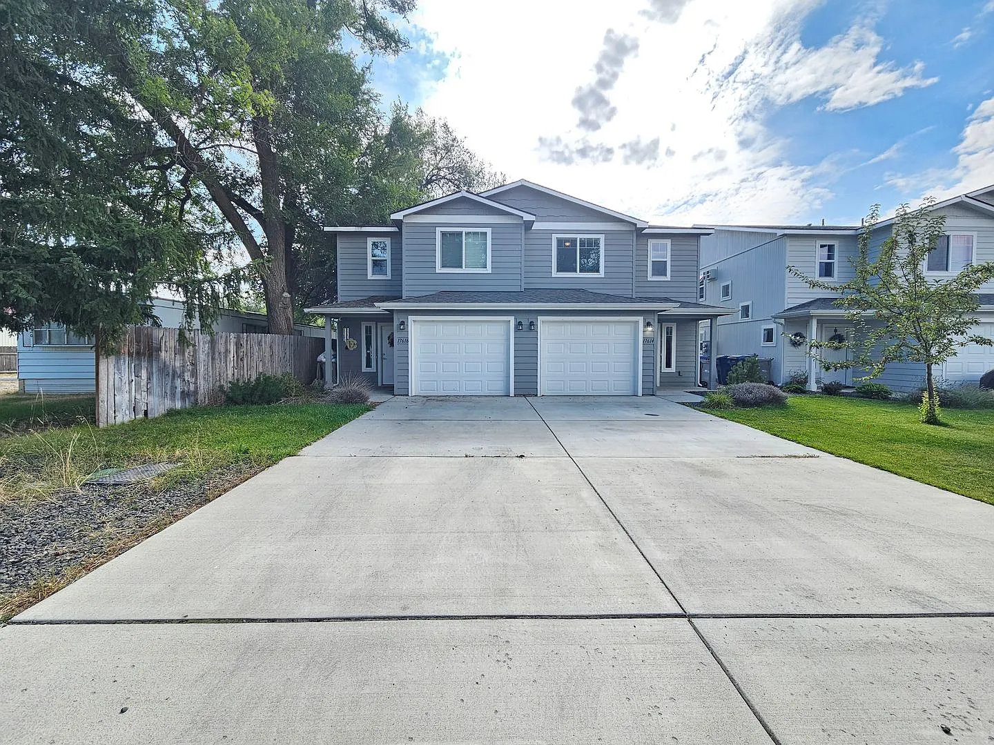 Cowley — Photo 4