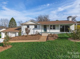 11 Clinton St, Weaverville, NC 28787