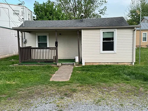 1516 King St Photo 1