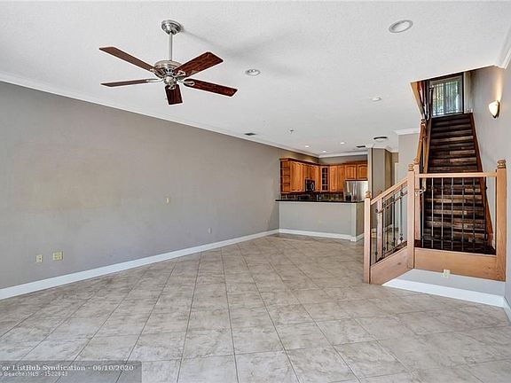 5th image of 3055 NE 49th St #3055
