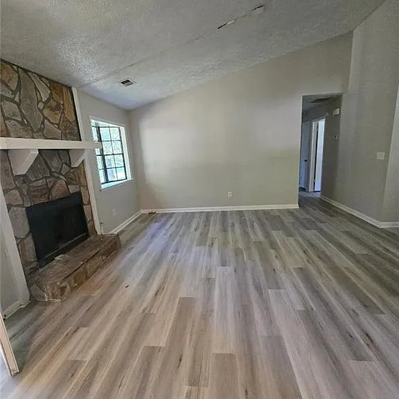 5644 Singleton Rd — Photo 4