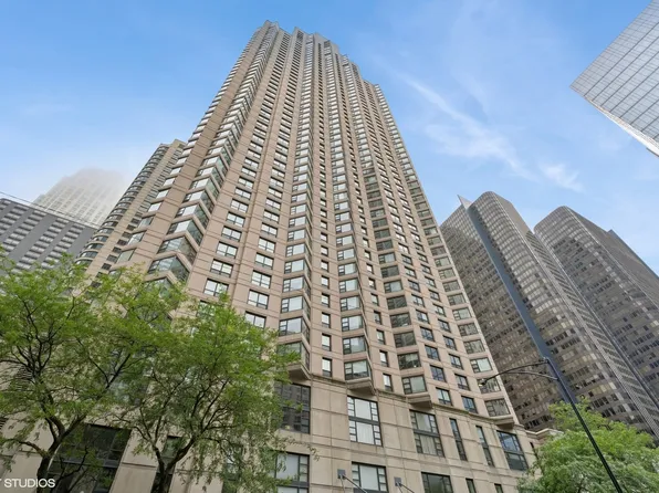 401 E Ontario St APT 809, Chicago, IL 60611