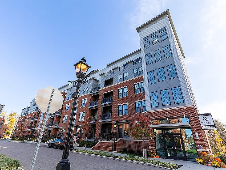 MQ Exterior