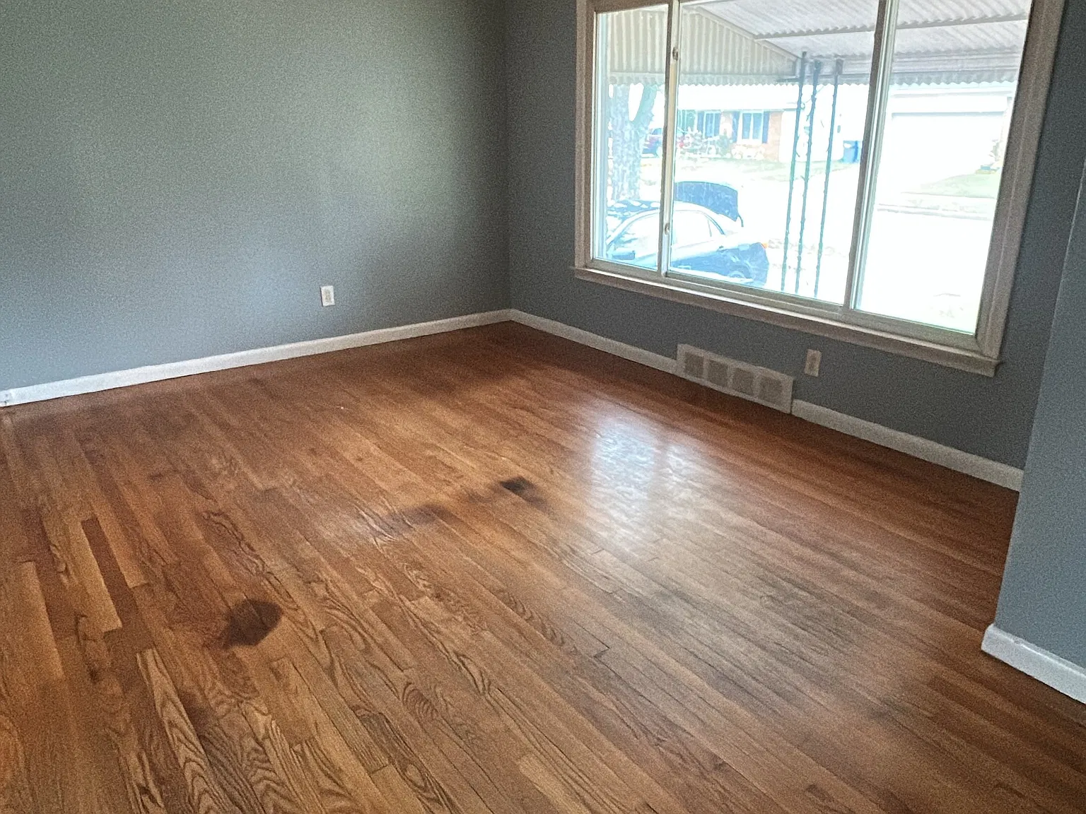 2 bed, 950 sqft, $1,300 — Photo 4