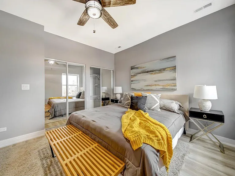 6355 N Paulina St #1S — Photo 15