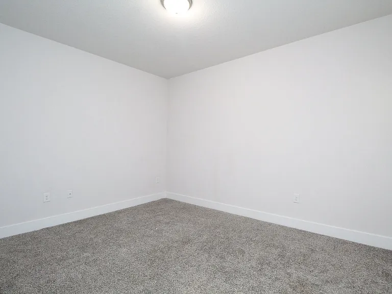717 Brambling Ct — Photo 13