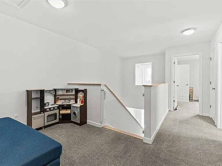 51 Blacksmith Dr — Photo 23