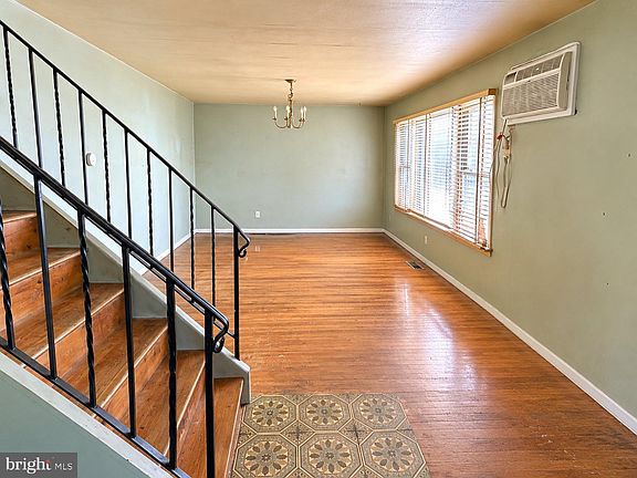 5th image of 9 Briarcliff Rd