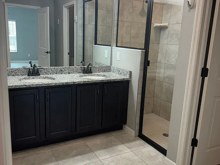 2233 S Chamberlain Blvd — Photo 16