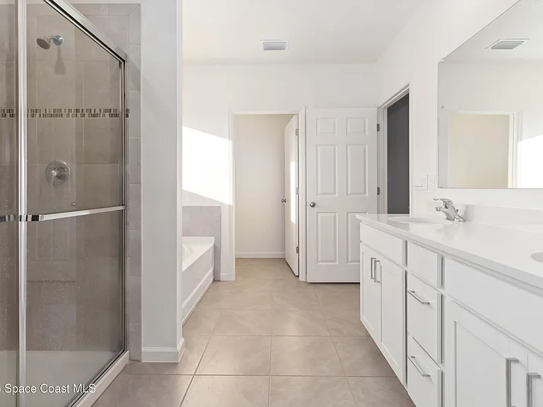 5072 Alabaster Dr — Photo 22