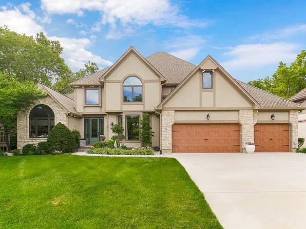 14121 Eby St, Overland Park, KS 66221