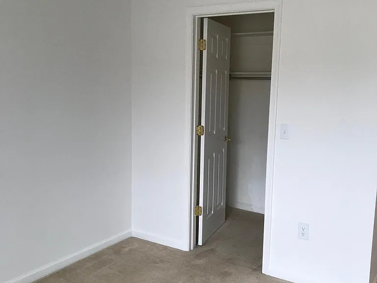 111 Oriole Ct — Photo 6