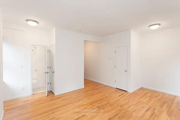 Rented by Copperwood Real Estate | media 18