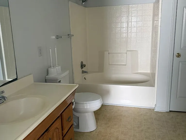 1319 Bonner Ave — Photo 5