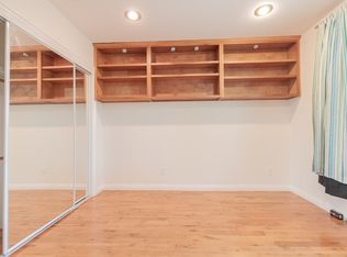 1106 S Plymouth Blvd, Los Angeles, CA 90019